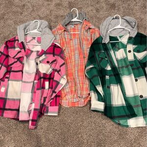 3 shackets size small